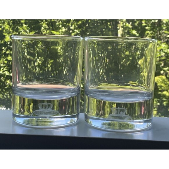 CROWN ROYAL floating crown on pillow 3D Hologram Rocks whiskey Glass set of 2 - Picture 16 of 16